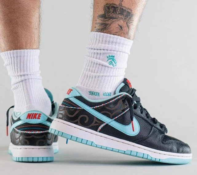 Nike Dunk Low Barber Shop