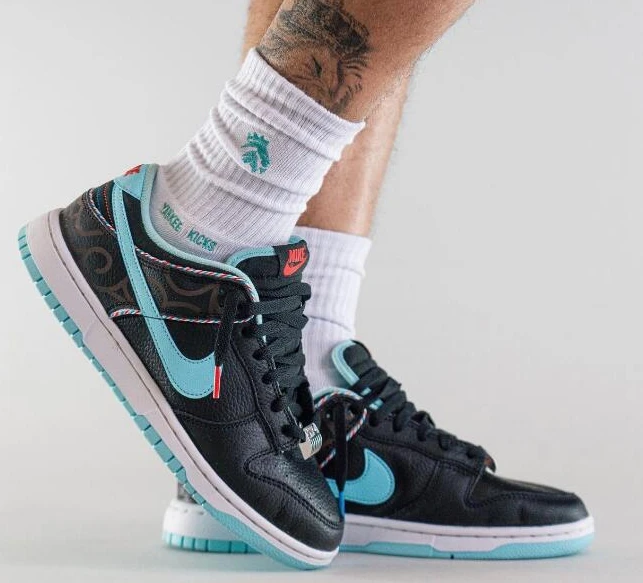 Nike Dunk Low Barber Shop