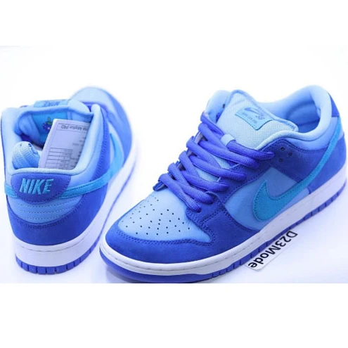 Nike SB Dunk Low Blue Raspberry