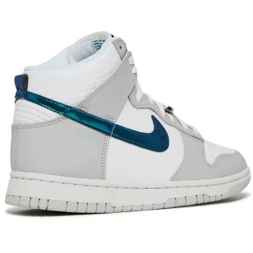 Nike WMNS Dunk High FLS