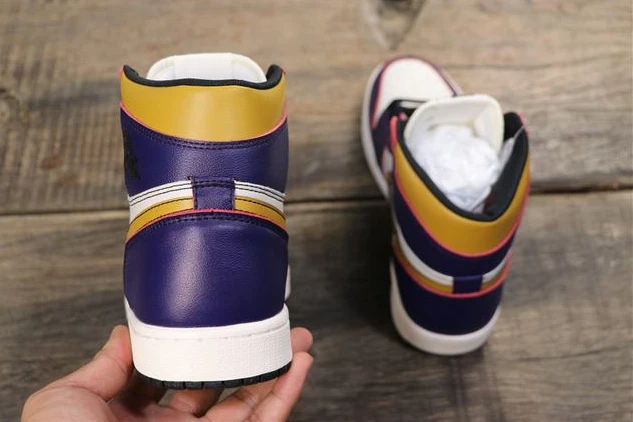NikeSB x AirJordan1 High OG Court Purple