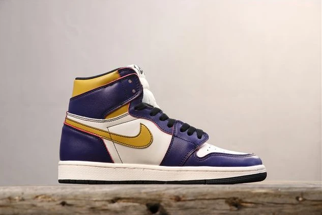 NikeSB x AirJordan1 High OG Court Purple