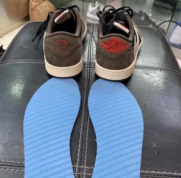 Travis Scott x Air Jordan 1 Retro Low