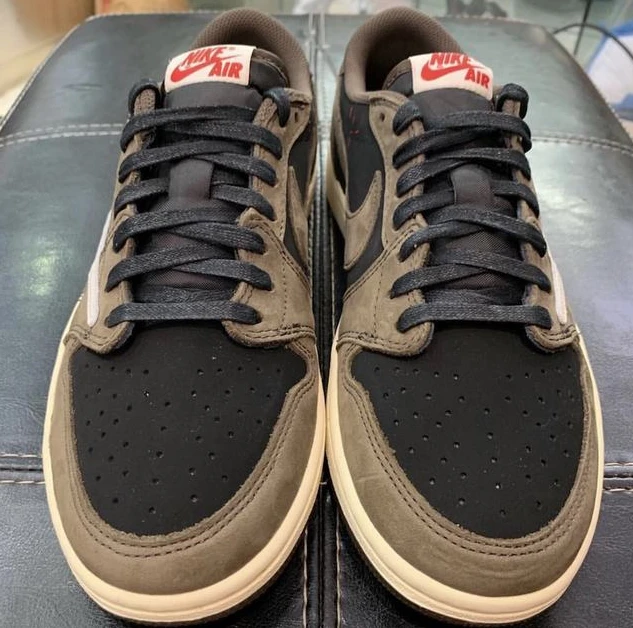 Travis Scott x Air Jordan 1 Retro Low