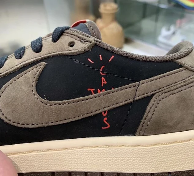 Travis Scott x Air Jordan 1 Retro Low