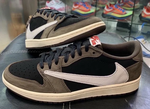 Travis Scott x Air Jordan 1 Retro Low