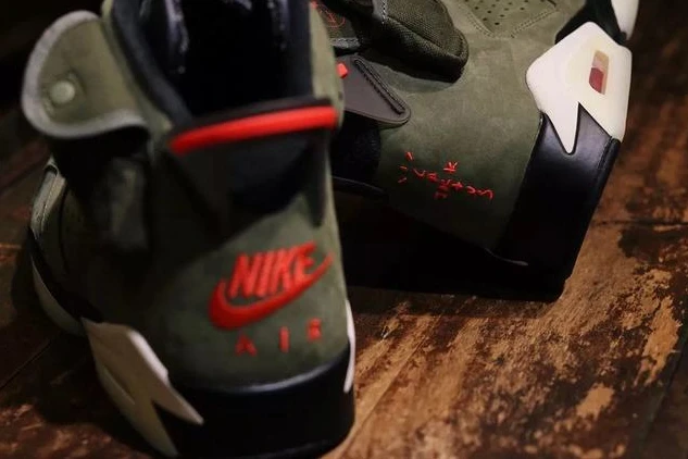 Travis Scott x Air Jordan 6-1