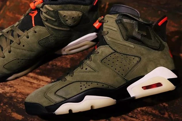 Travis Scott x Air Jordan 6-1