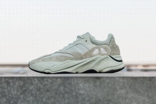 Replica Shoes，Reps shoes YEEZY BOOST 700 SALT
