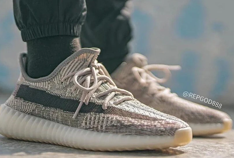 Yeezy Boost 350 V2-43