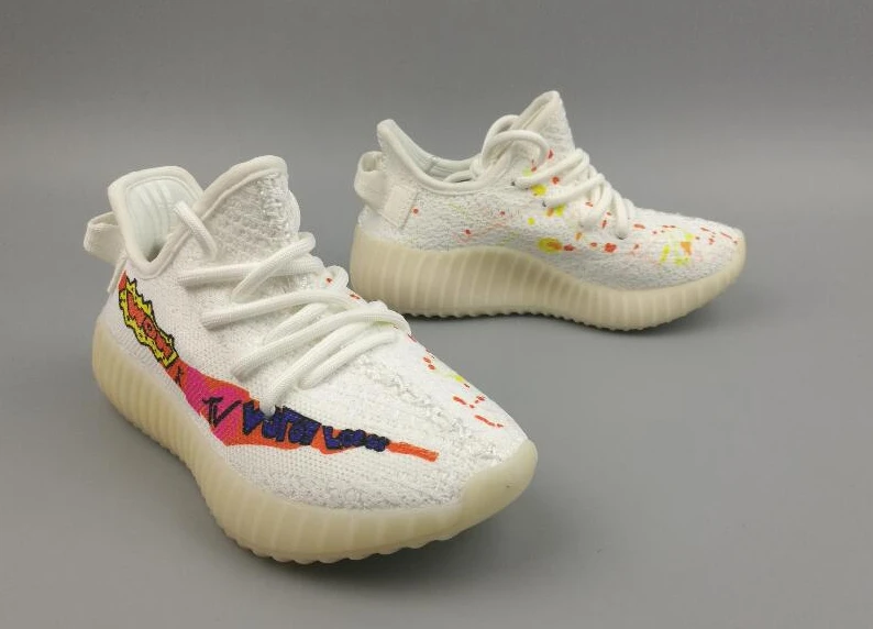 Yeezy Boost 350 V2-8