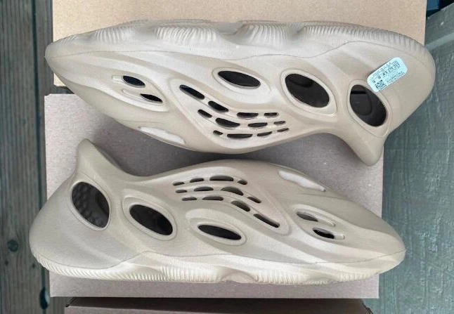Yeezy Foam Runner Mist