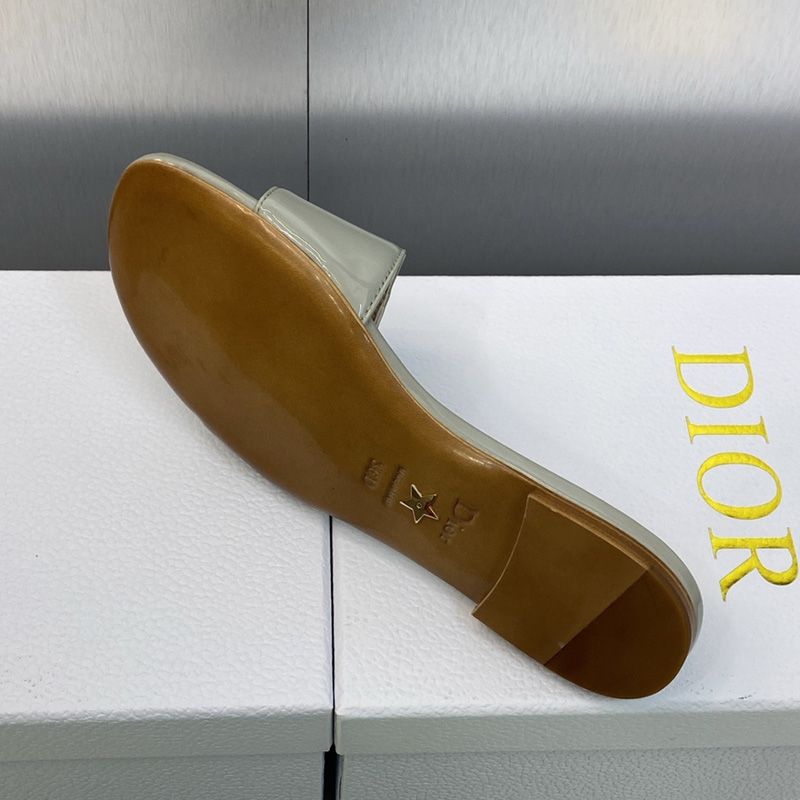 TOP C'est Dior Slides Women Patent Leather Grey