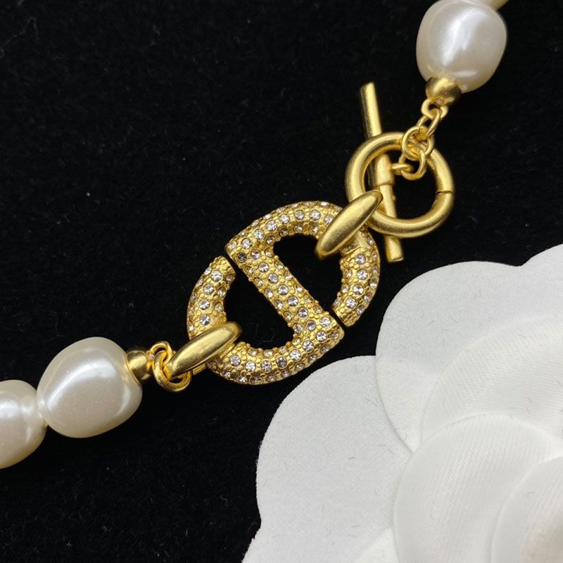 Dior 30 Montaigne Bracelet Metal, White Resin Pearls And White Crystals Gold Hot Sale