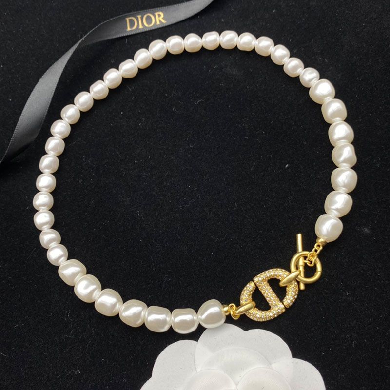 Dior 30 Montaigne Choker Metal, White Resin Pearls And White Crystals Gold Hot Sale