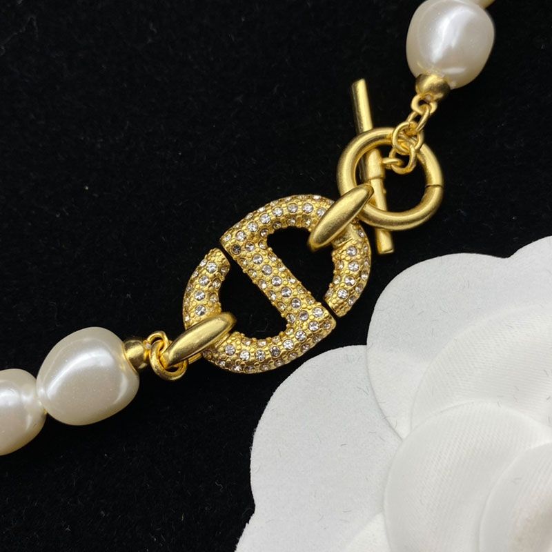 Dior 30 Montaigne Choker Metal, White Resin Pearls And White Crystals Gold Hot Sale