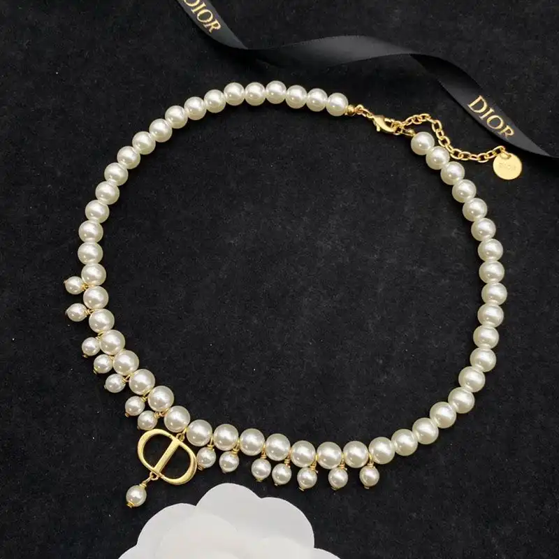 Hot Dior 30 Montaigne Choker Gold-Finish Metal and White Resin Pearls Gold