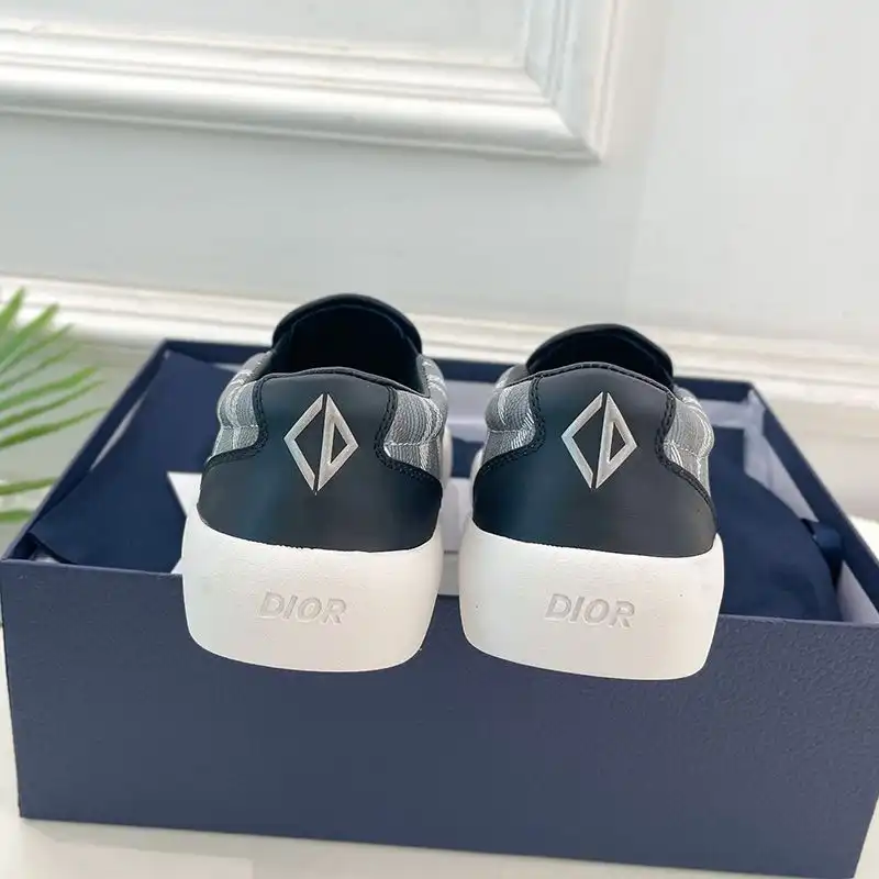 Affordable Hot Dior B101 Slip-on Sneakers Unisex CD Diamond Motif Canvas and Smooth Calfskin Grey Navy Blue