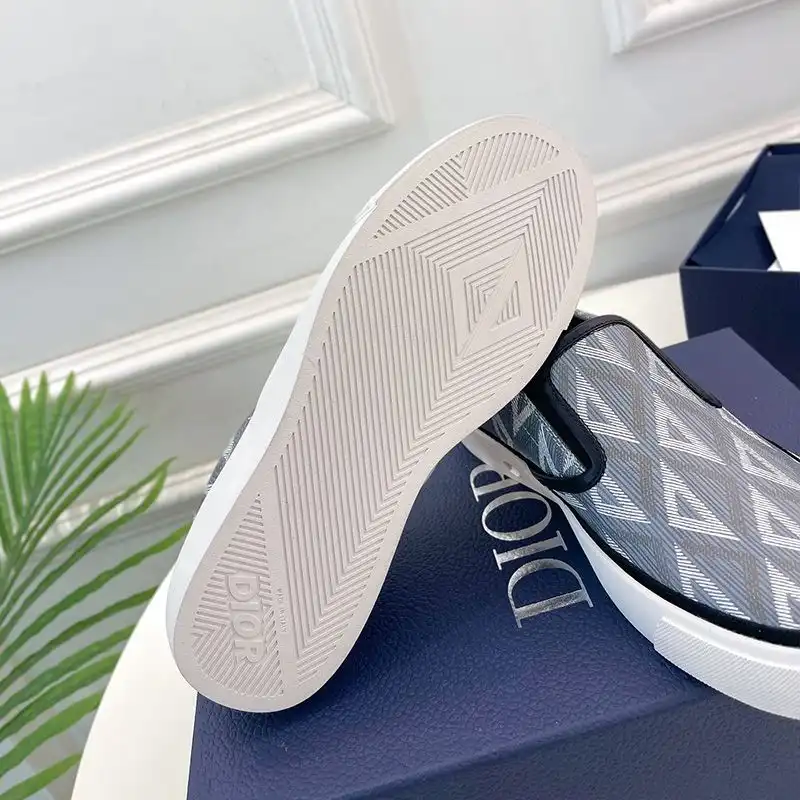 Affordable Hot Dior B101 Slip-on Sneakers Unisex CD Diamond Motif Canvas and Smooth Calfskin Grey Navy Blue