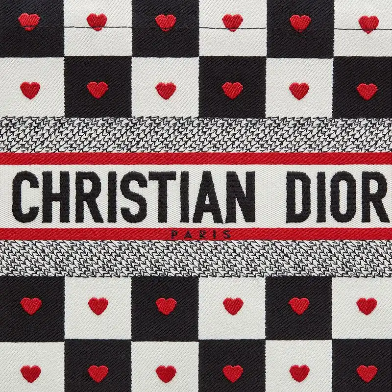 Dior Outlet Dior Book Tote Dioramour D-Chess Heart Motif Canvas Black White