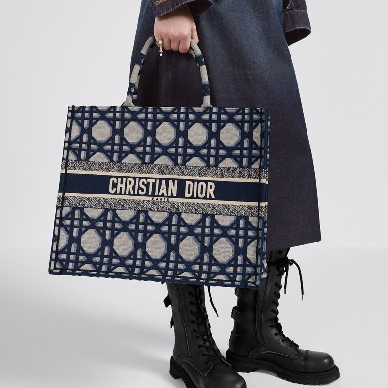 Hot Dior Book Tote Macrocannage Motif Canvas Blue