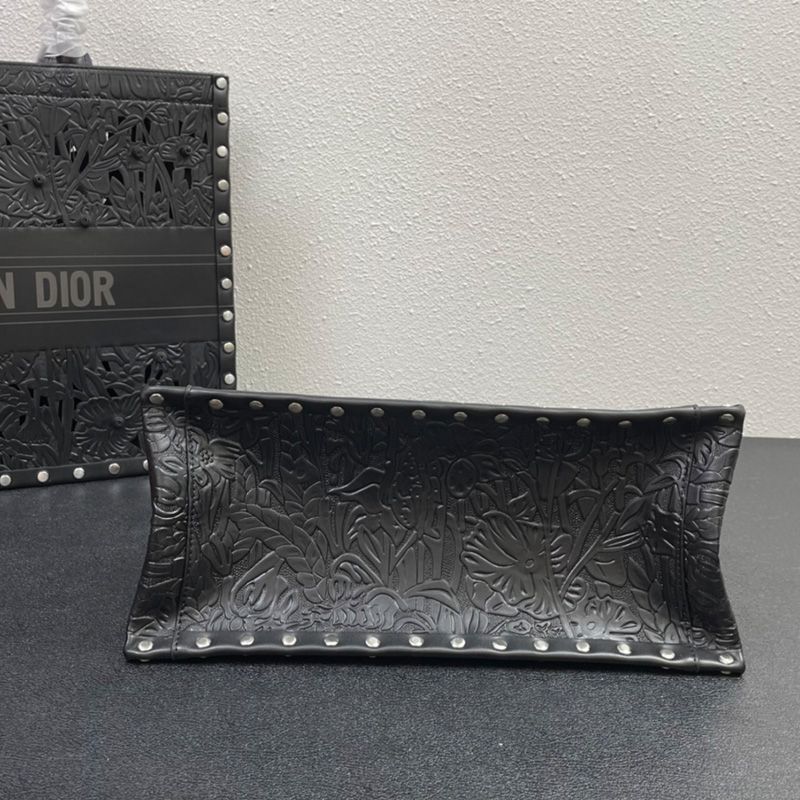 TOP Dior Book Tote Rosette Calfskin Black