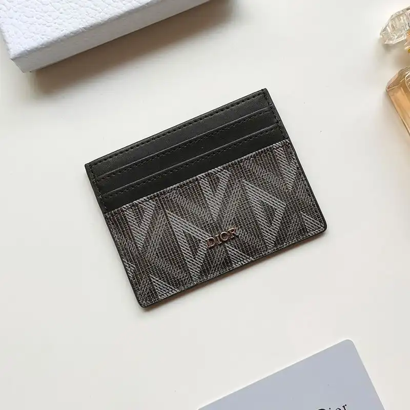 Is Cheap Hot Dior Card Holder CD Diamond Motif Calfskin Black the Perfect Product for You? Let’s See