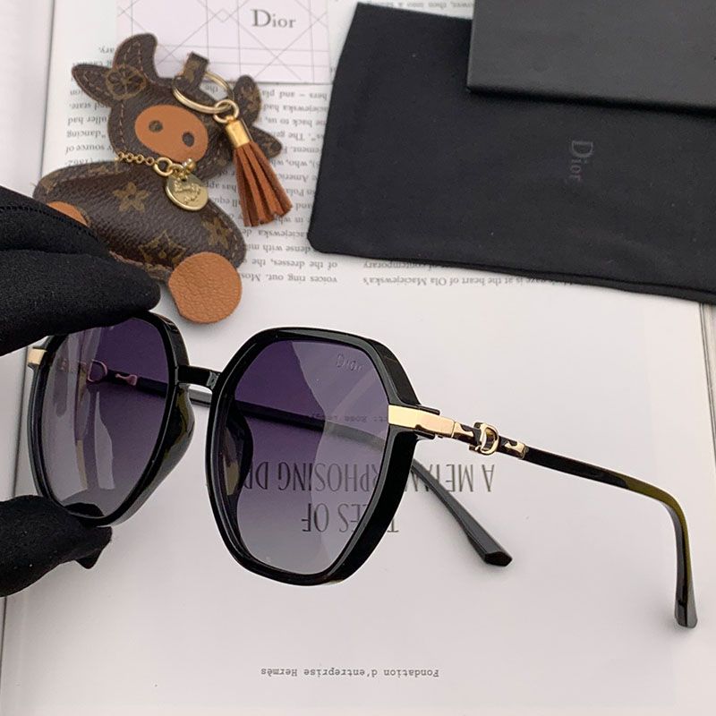 Hot Dior CD1032 Round Sunglasses In Black