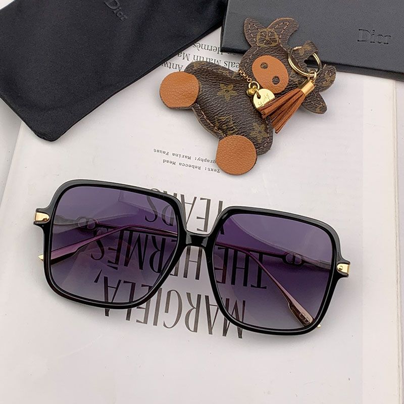 Dior CD2233 Shaded Square Sunglasses In Black Hot Sale