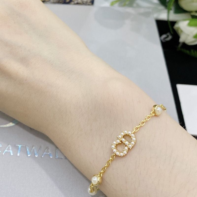 Dior Clair D Lune Bracelet Metal and Pearls Gold Hot Sale