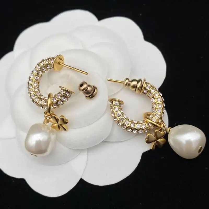 Affordable Hot Dior Clair D Lune Earrings Metal, White Crystals and White Resin Pearl Gold