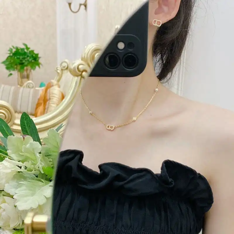 Dior Clair D Lune Necklace Metal and Pearls Gold Hot Sale