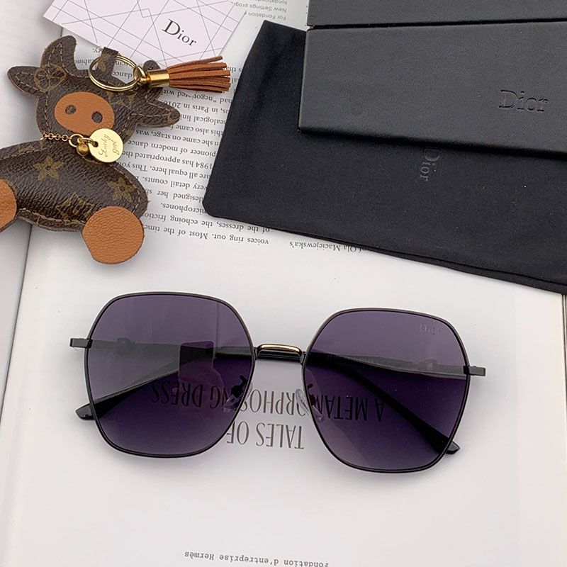 Dior D2701 Square Sunglasses In Black Hot Sale