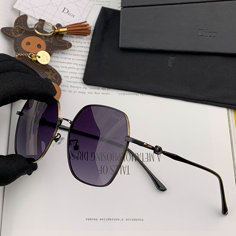 Dior D2701 Square Sunglasses In Black Hot Sale