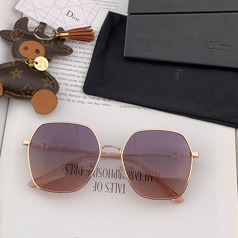 Dior D2701 Square Sunglasses In Gold Hot Sale