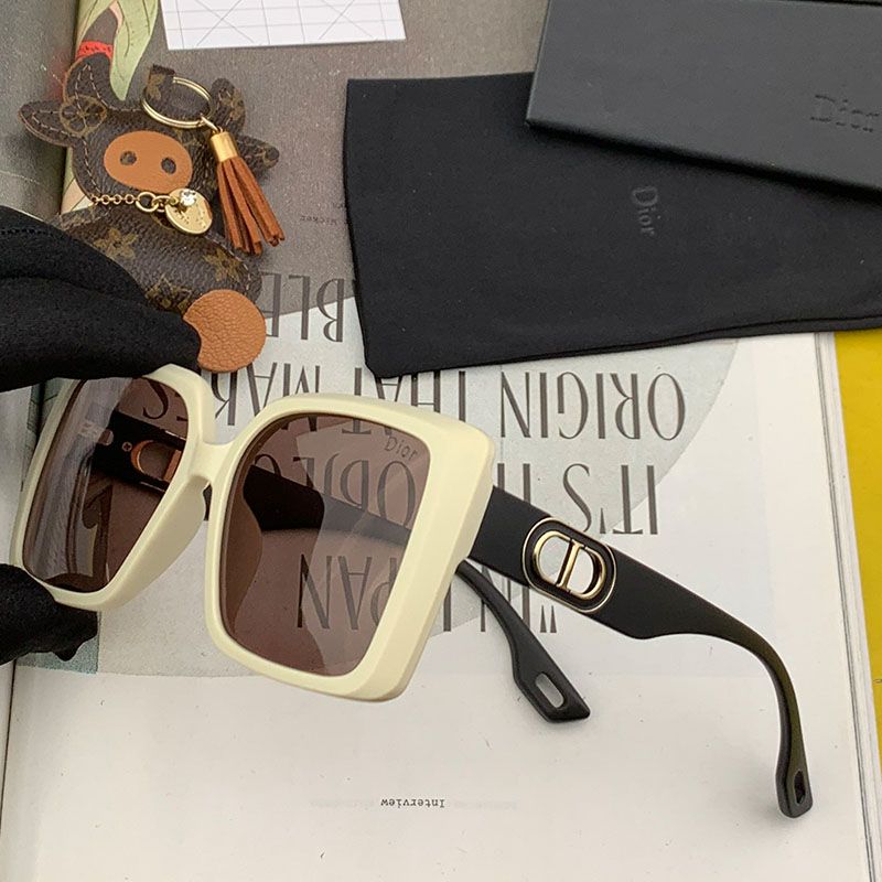 Hot Dior D7627 Oversized Square Sunglasses In Yellow