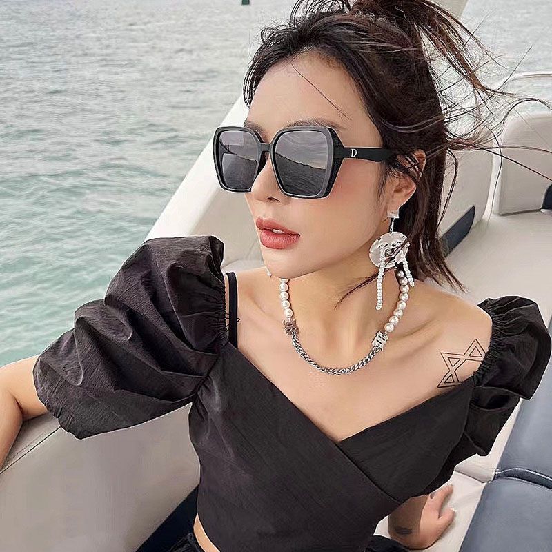 Dior D7732 Square Sunglasses In Black Hot Sale