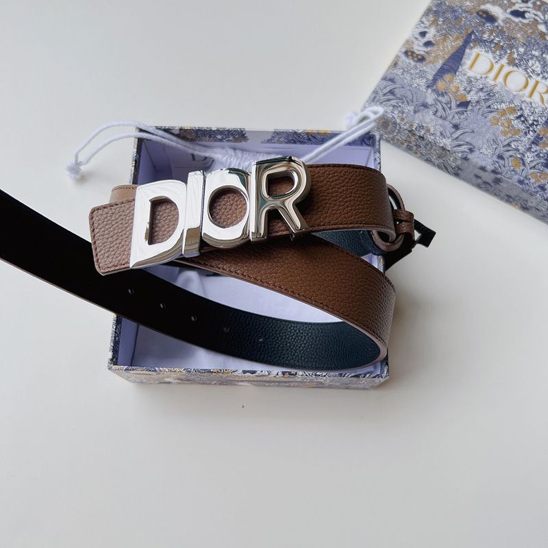 Hot Dior Italic Buckle Reversible Belt Grained Calfskin Brown