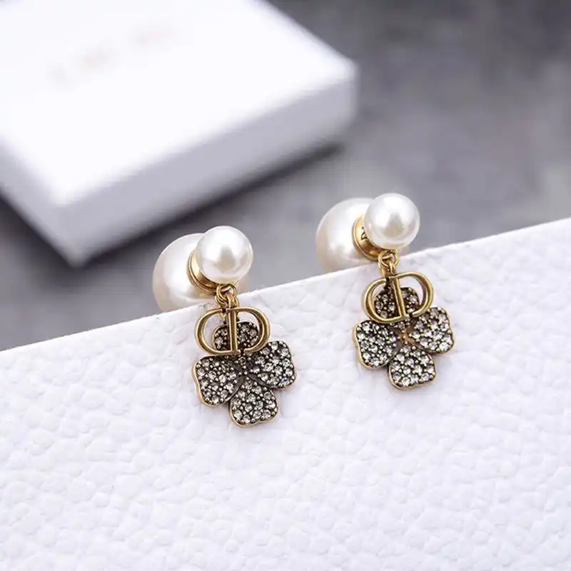 Cheap Hot Dior Tribales Earrings Antique CD, White Resin Pearls And White Four-Leaf Clover Gold