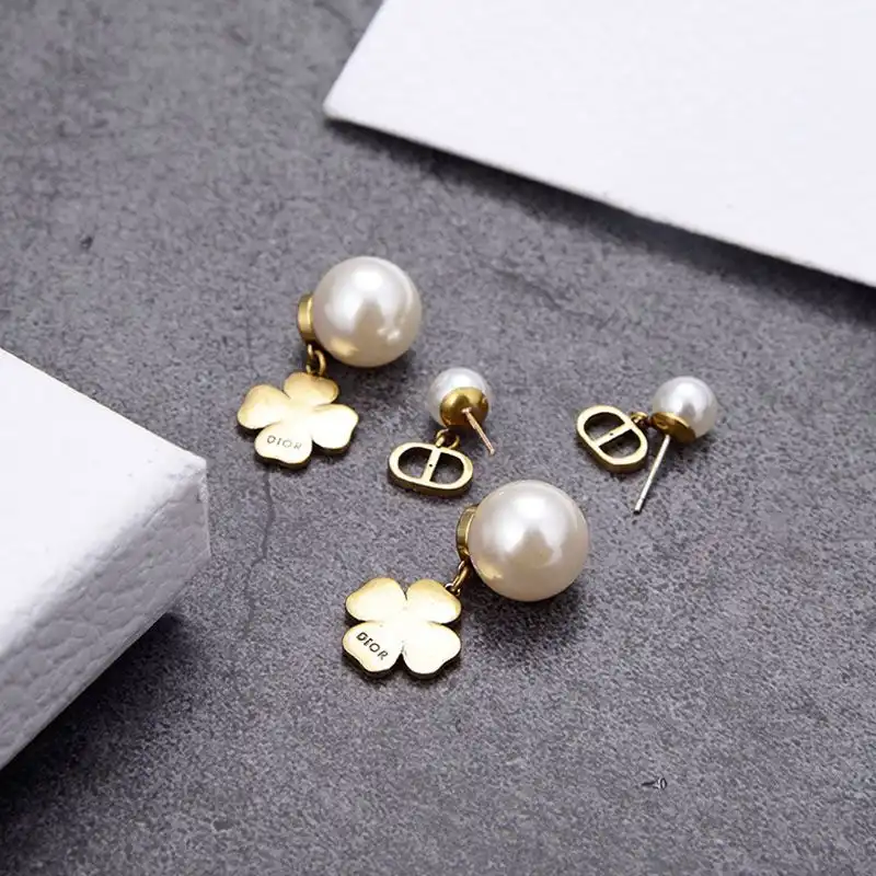 Cheap Hot Dior Tribales Earrings Antique CD, White Resin Pearls And White Four-Leaf Clover Gold