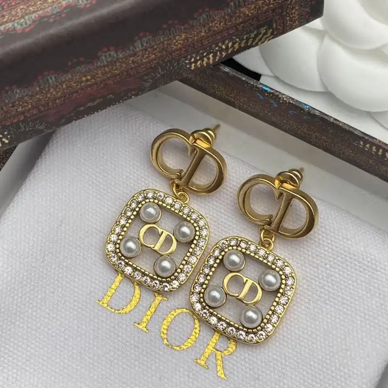 Affordable Hot Dior Tribales Earrings Gold-finish Metal, White Resin Pearls And White Crystals Gold