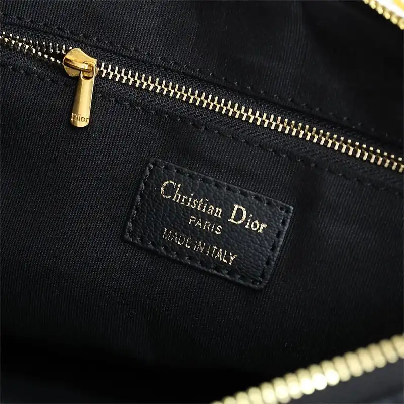 Affordable Hot Dior Zipped Pouch Cannage Topstitching Calfskin Black