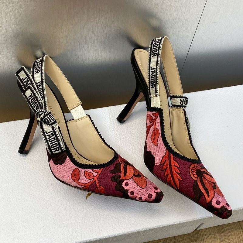 J'Adior Slingback Pumps Women Jardin Indien Motif Canvas Red Hot Sale