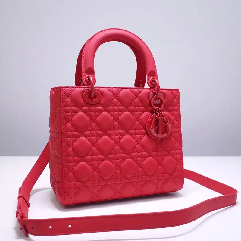 TOP Medium Lady Dior Bag Ultramatte Cannage Calfskin Red