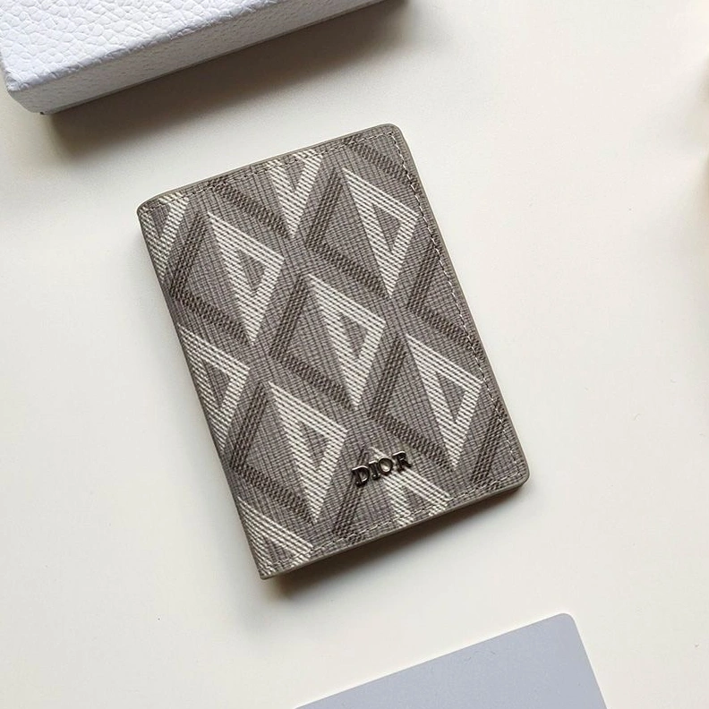 AllSeason 4722 Dior Bi-Fold Card Holder CD Diamond Motif Calfskin Grey