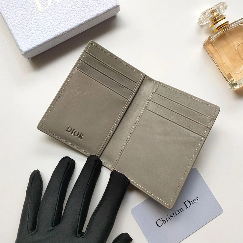 AllSeason 4722 Dior Bi-Fold Card Holder CD Diamond Motif Calfskin Grey