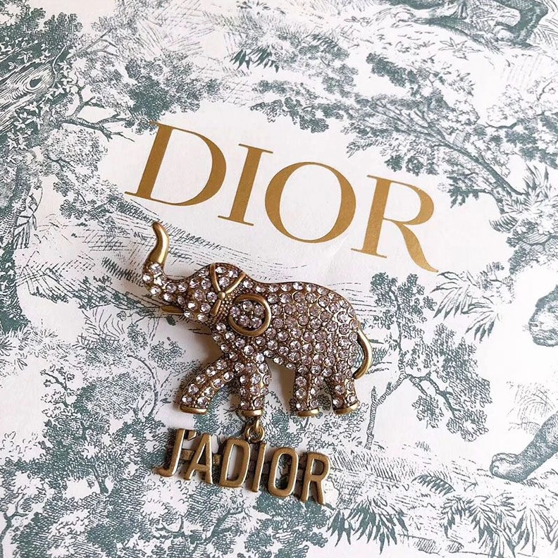 BestValue 7164 J'Adior Brooch with Elephant Silver Crystals Gold