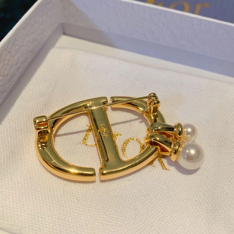 Dior CD Navy Brooch Metal and White Resin Pearls Gold SportInspired 139