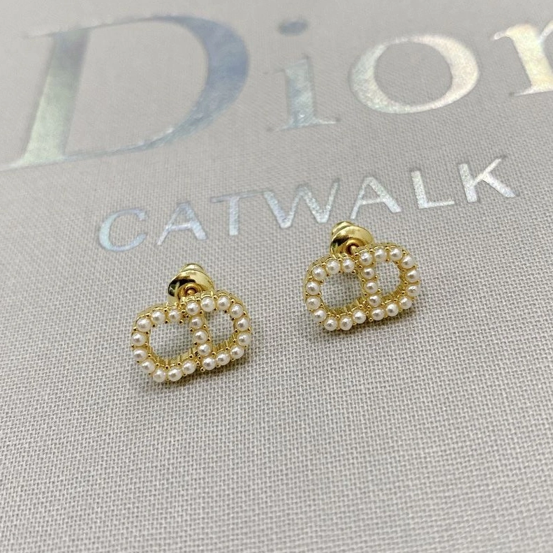 Dior Clair D Lune Earrings Metal and Pearls Gold Trendy 6204