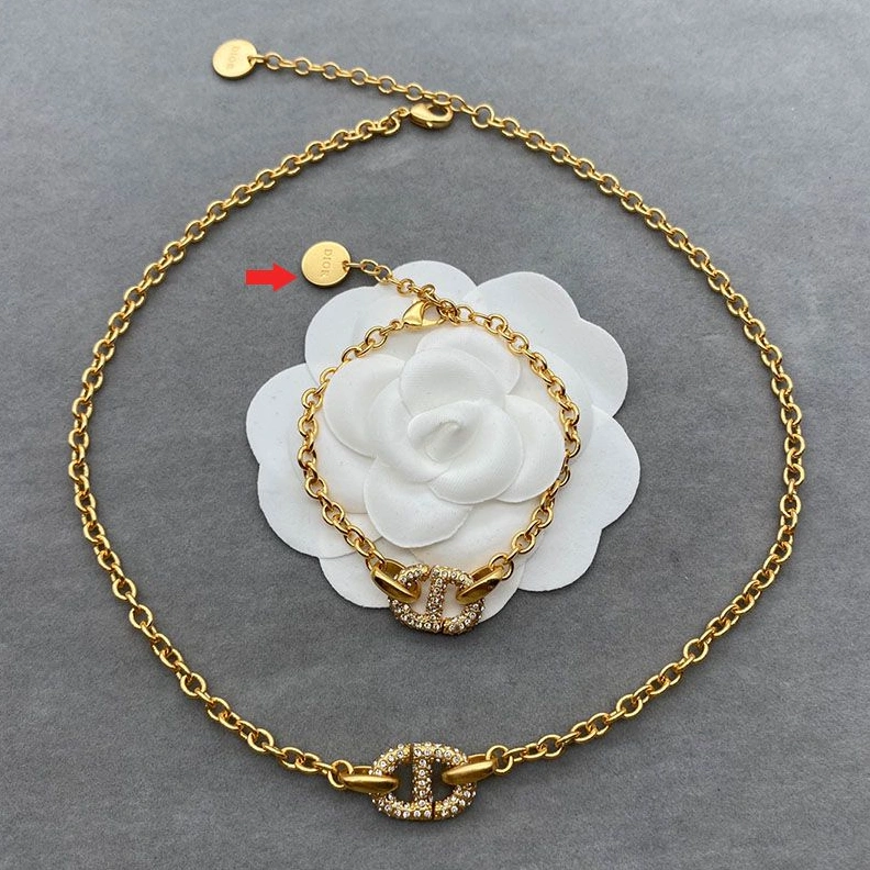 Dior Petit CD Bracelet Metal and Silver Crystals Gold DailyWear 4283
